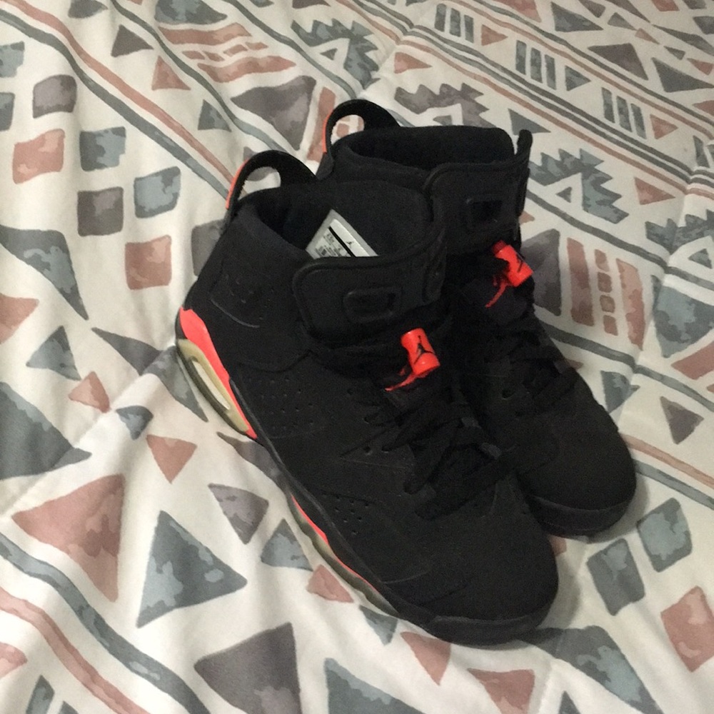 Air Jordan retro infrared boys size 4.5 Y